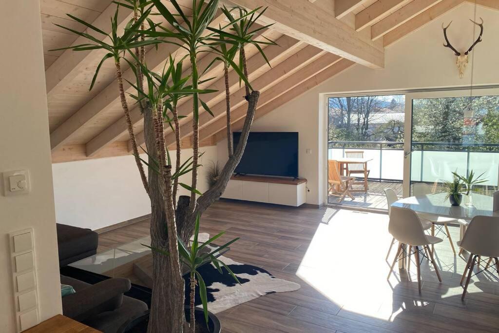 Lichtdurchflutete Wohnung Mit Grosser Dachterrasse Bruckmühl Εξωτερικό φωτογραφία
